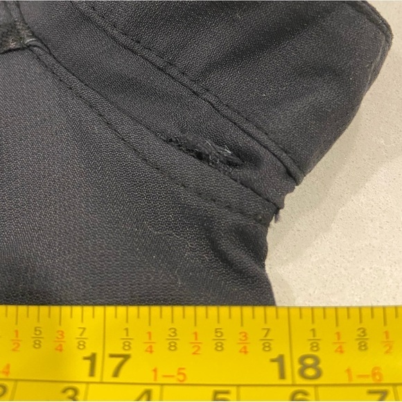 COLUMBIA Titanium Navy Blue Button Down
Activewear Sports Dress Size Medium - Picture 8 of 15